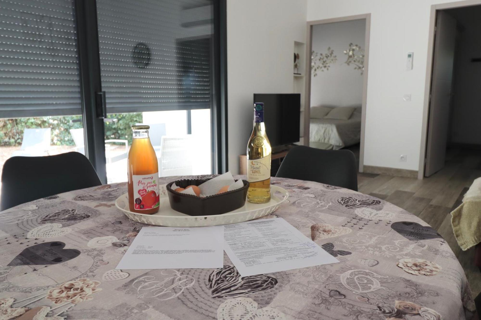 Gites Avec Piscine Et Jacuzzi Au Mas De Cadoule Saint-Just  ห้อง รูปภาพ
