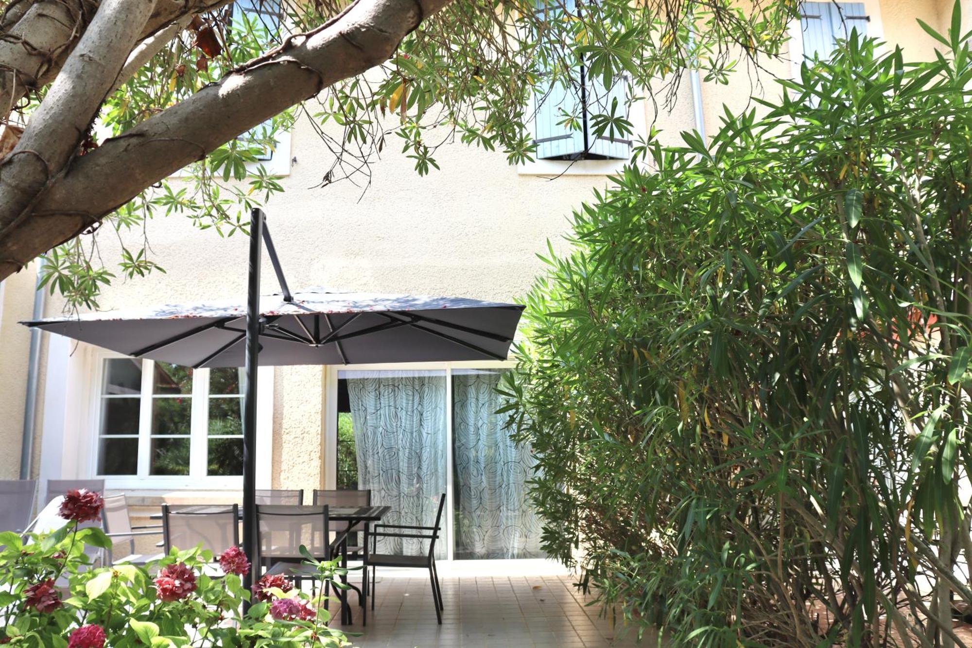 Gites Avec Piscine Et Jacuzzi Au Mas De Cadoule Saint-Just  ห้อง รูปภาพ